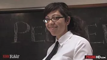 再生 おしっこに浸かっている間にサチンフェニックスが降りる