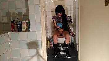 Play Sexy goth teen pee & crap while play with her phone pt1 hd