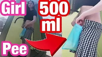 play Sega all'aperto per ragazze e pipì in piedi con toilette portatile da 500 ml - pissing giapponese, amatoriale, snella
