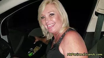 Play Watching mommy pee is so fucking hot