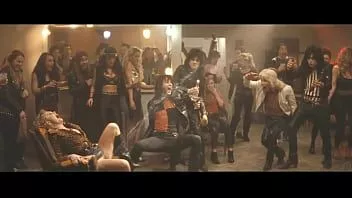 Putar Ketelanjangan dan seks yang cukup eksplisit untuk film mainstream. termasuk ketelanjangan wanita frontal penuh. film 2019 the dirt