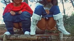 play La MILF britannique Angie George lors d'une rencontre lesbienne en plein air avec Alicia Rhodes