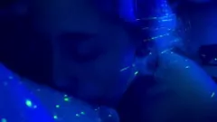 play Facefucking intens cu Pornellia: Gagging, Deep Throat și Piss