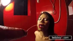 play SONTRAINT ASIAN SHEMEME EDO EDEL PISSING ET PRODUIT